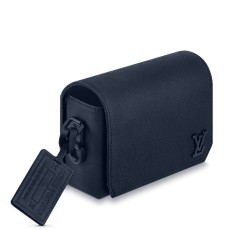 루이비통 패스트라인 웨어러블 월릿 3 COLOR 【매장 - 리셀가 300만원대】